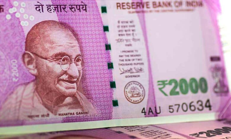 Rs 2000 Notes: ২০০০ টাকার নোট নিয়ে বড় আপডেট এল, এখনো হাতে সুযোগ আছে ৭ দিন 1 Rupees 2000 Notes exchange and diposit last date exteded