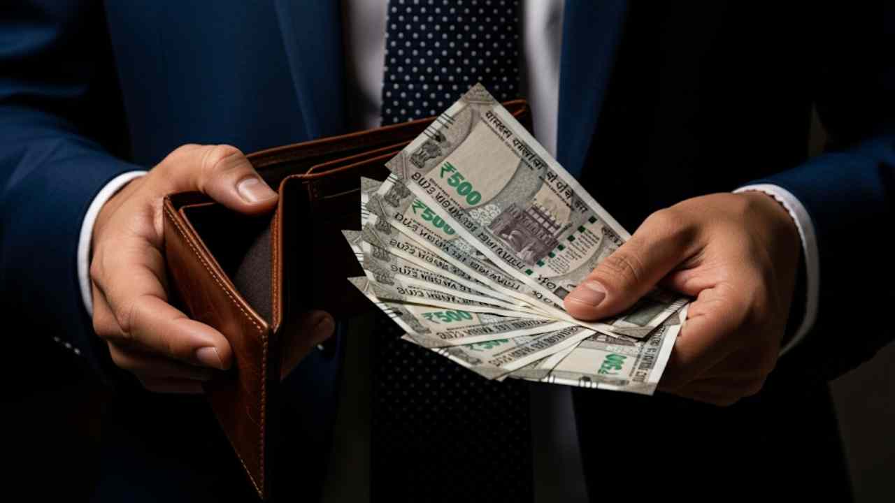 Indian Money, Rupees In Hand